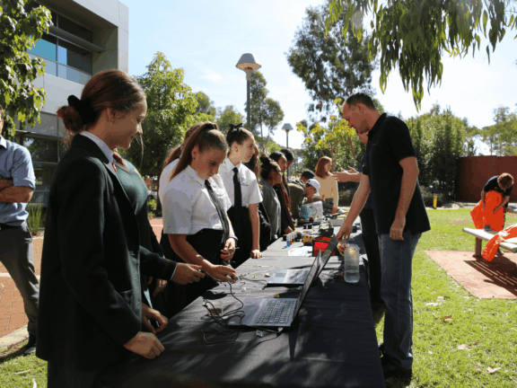 School and university - Photo 4
